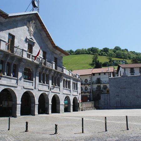 Hostal Musunzar Leitza  Zewnętrze zdjęcie