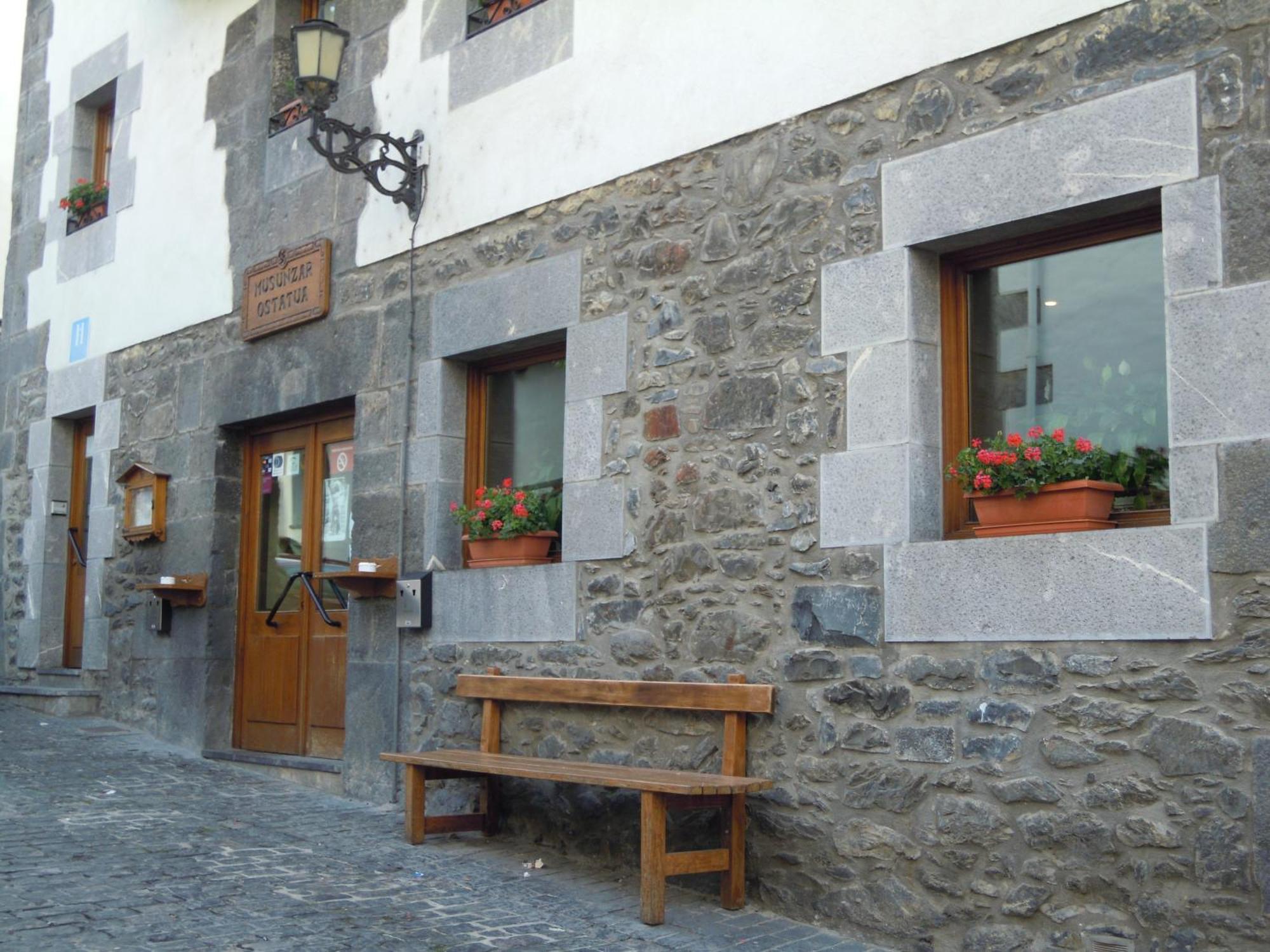 Hostal Musunzar Leitza  Zewnętrze zdjęcie