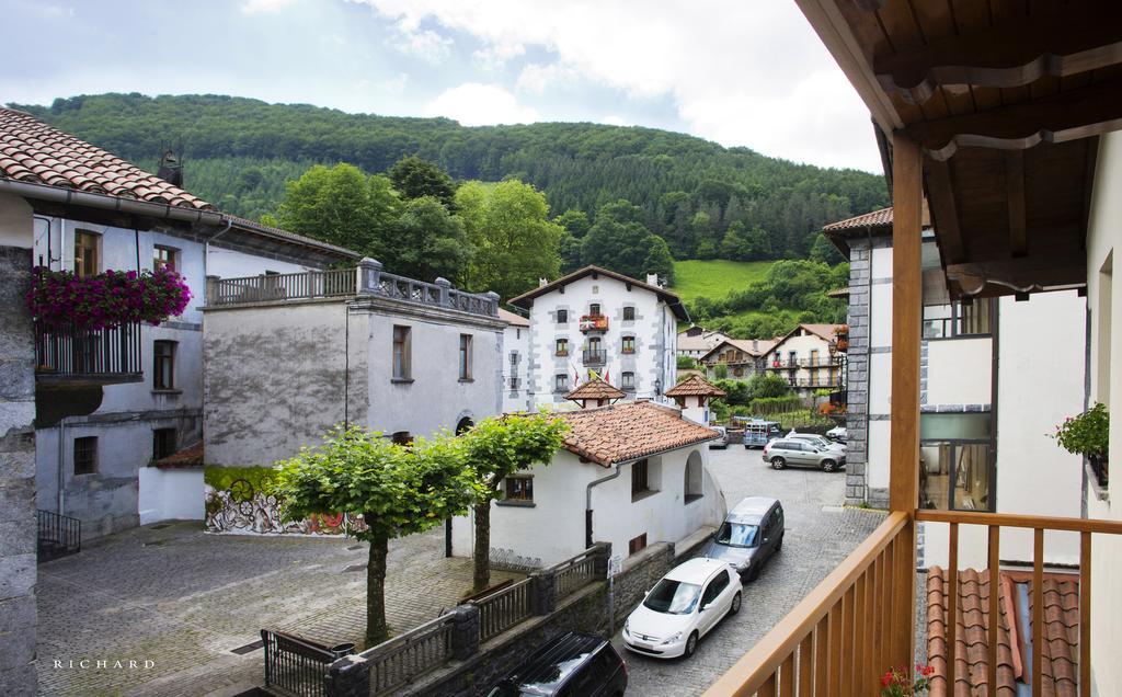 Hostal Musunzar Leitza  Zewnętrze zdjęcie